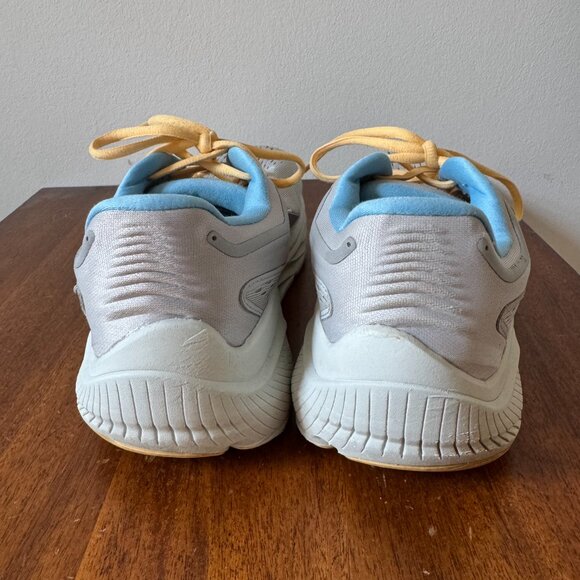 Altra Via Olympus - Picture 8 of 16